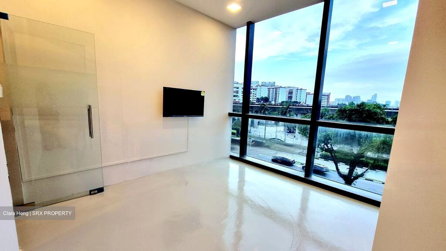 Woods Square (D25), Office #471641811